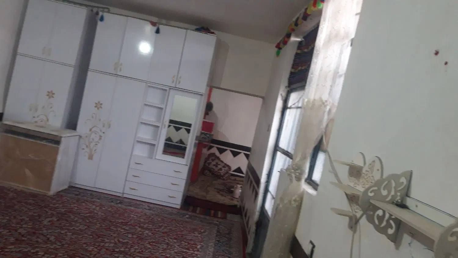 خانه ۷۹ متری مدرس