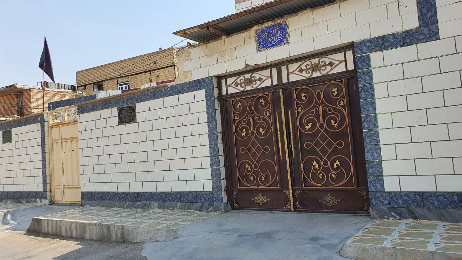 فروش منزل مسکونی واقع در عباس آباد خ‌آزادی