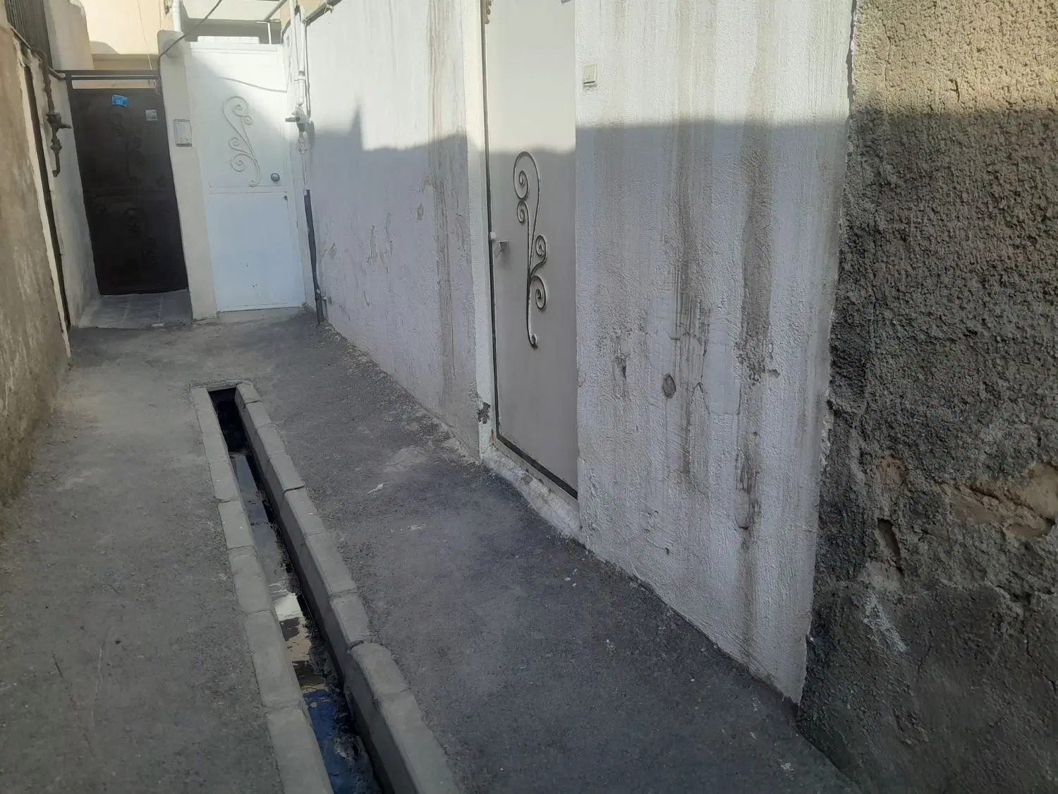 خانه دربستی میان اباد