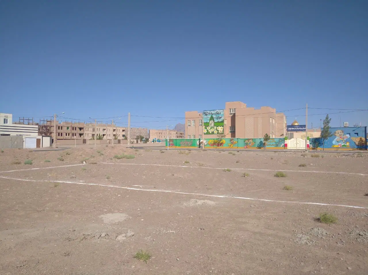 زمین در بافت مسکونی خوسف