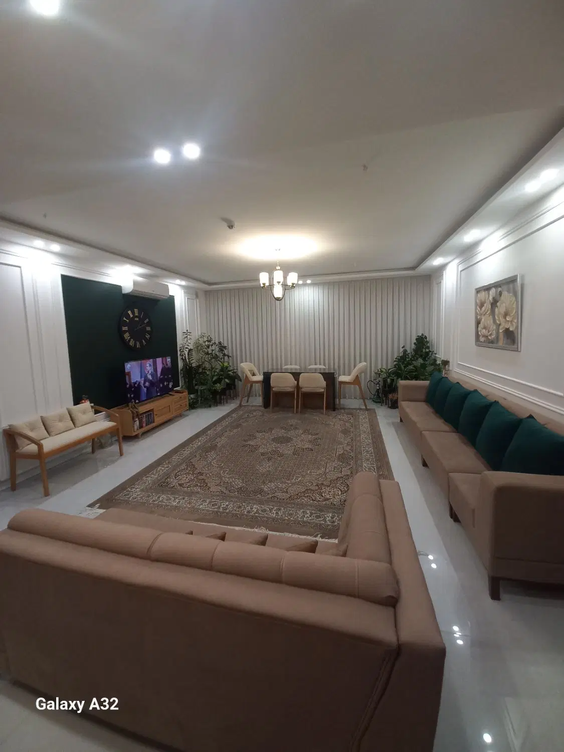 آپارتمان ۱۰۰ متری فلاحی ۳۸