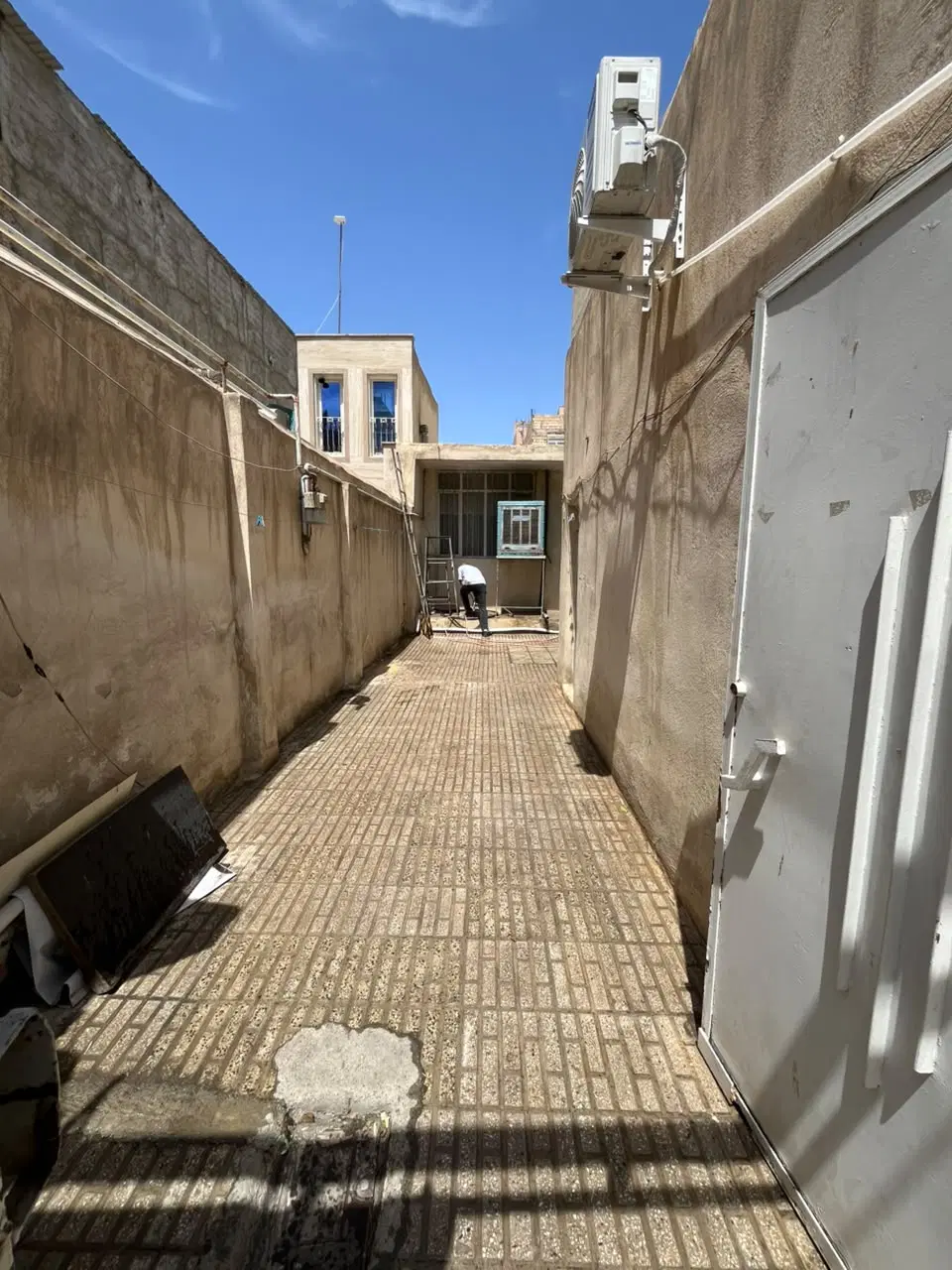 خانه ویلایی تجاری در اسد آباد شهریار