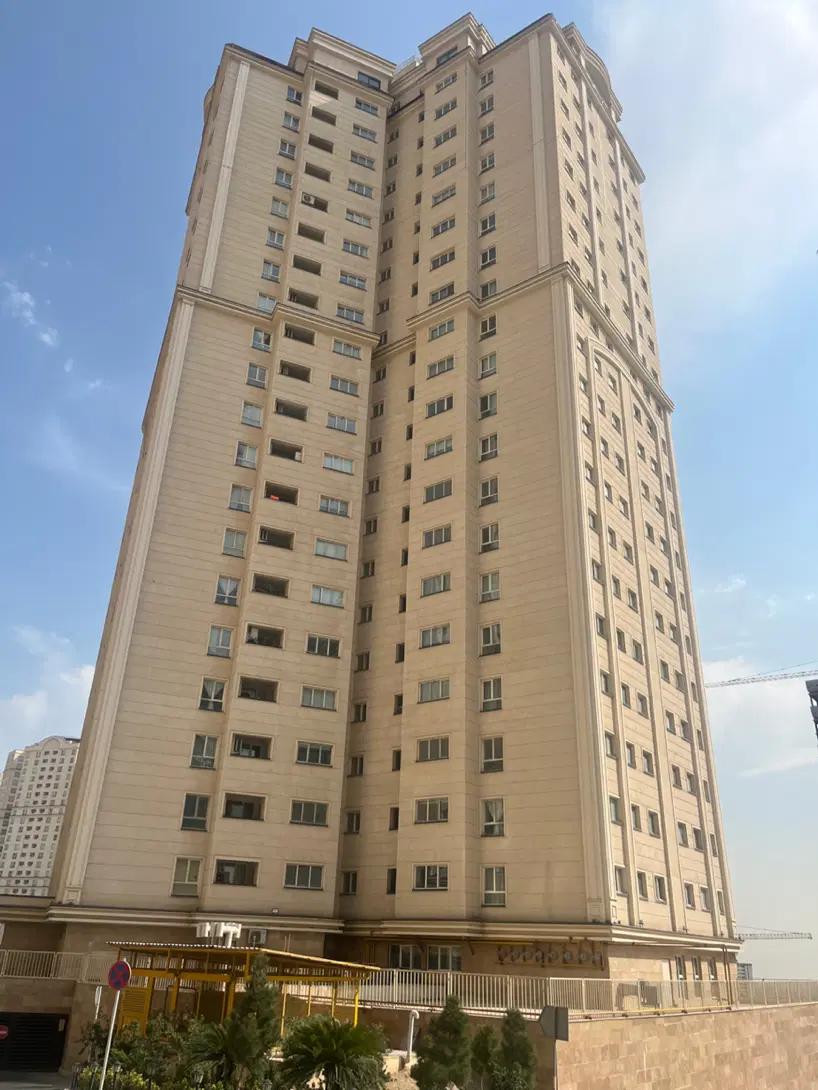 آپارتمان۱۴۰متر_۳خواب_شمالی_ویوابدی