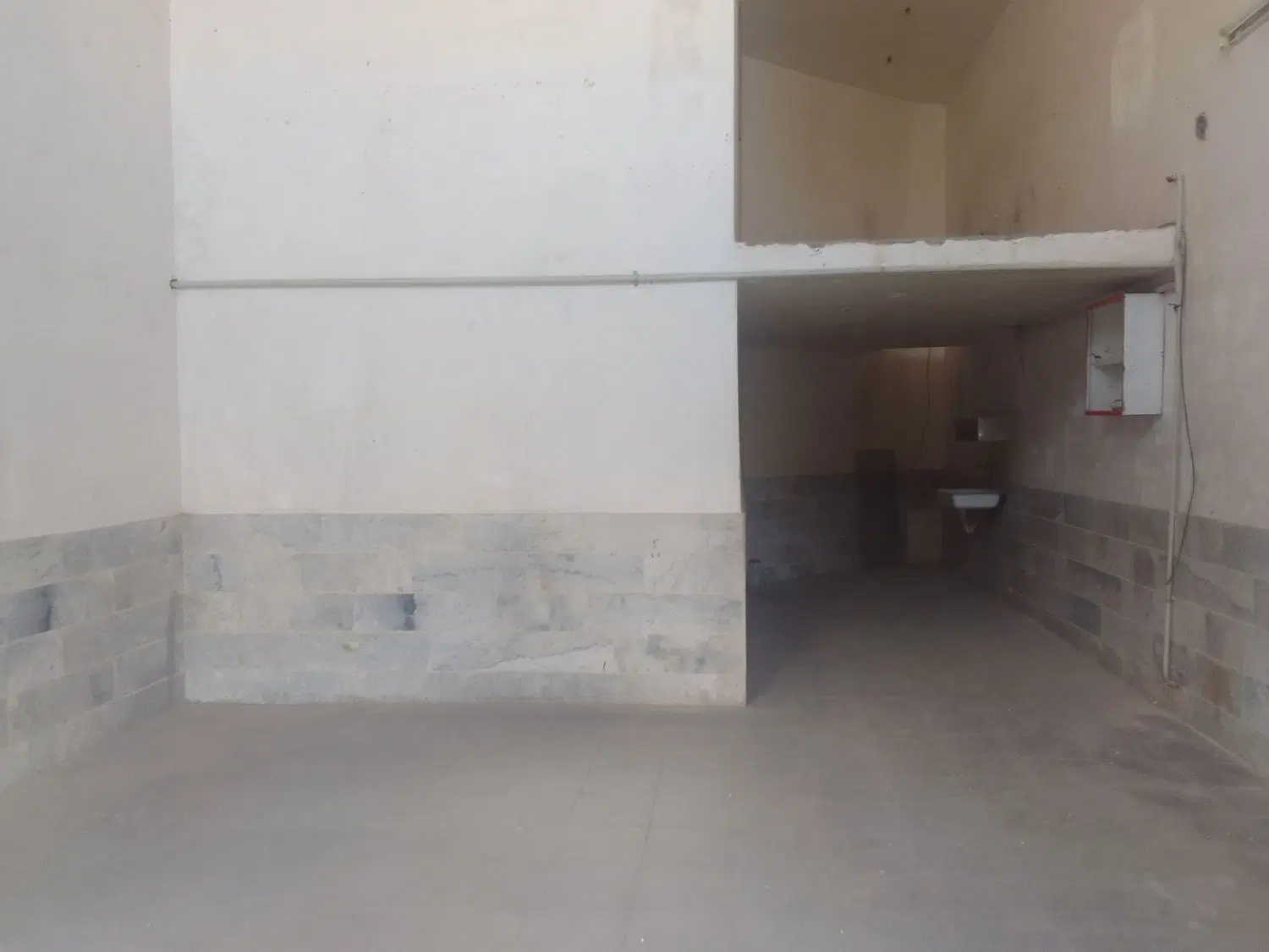 مغازه۴۵ متری علویان ۴