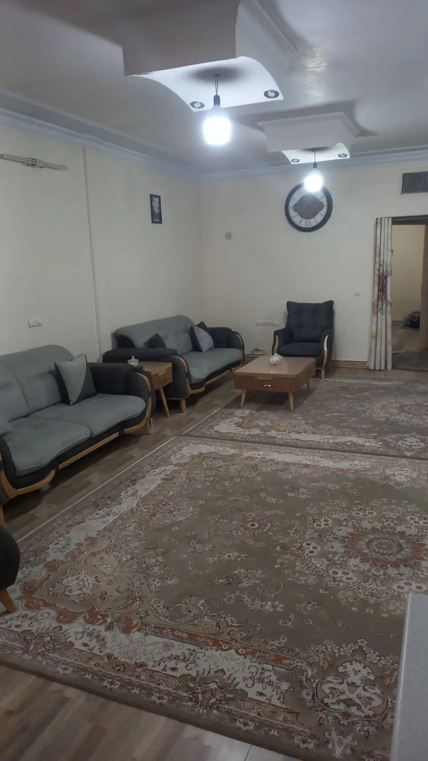 آپارتمان همکف تاپ لوکیشن