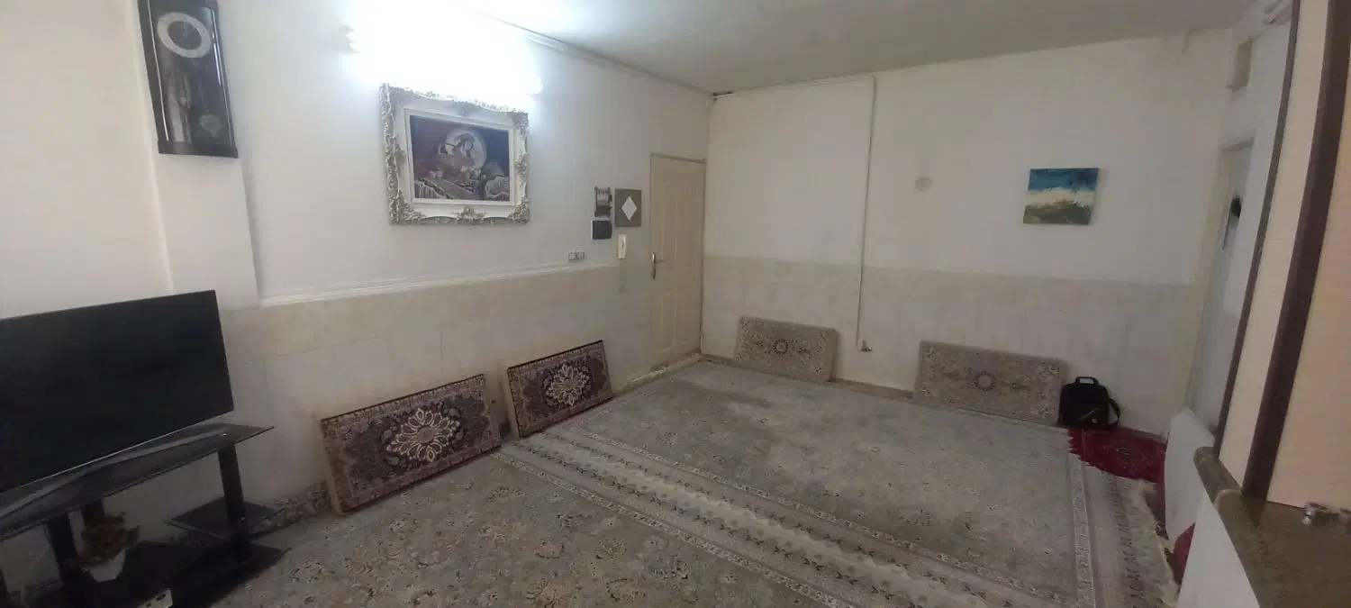 سه طبقه آپارتمان   یکجا بفروش میرسد