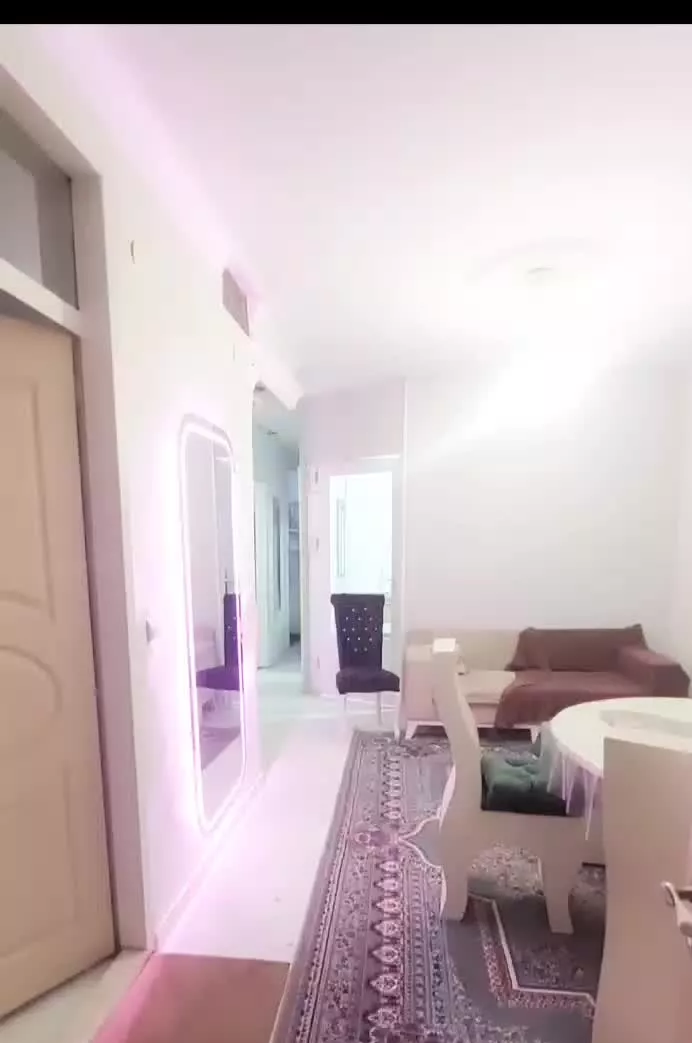 هم خانه خانم مجرد موجه شاغل ویا دانشجو در شهرآرا