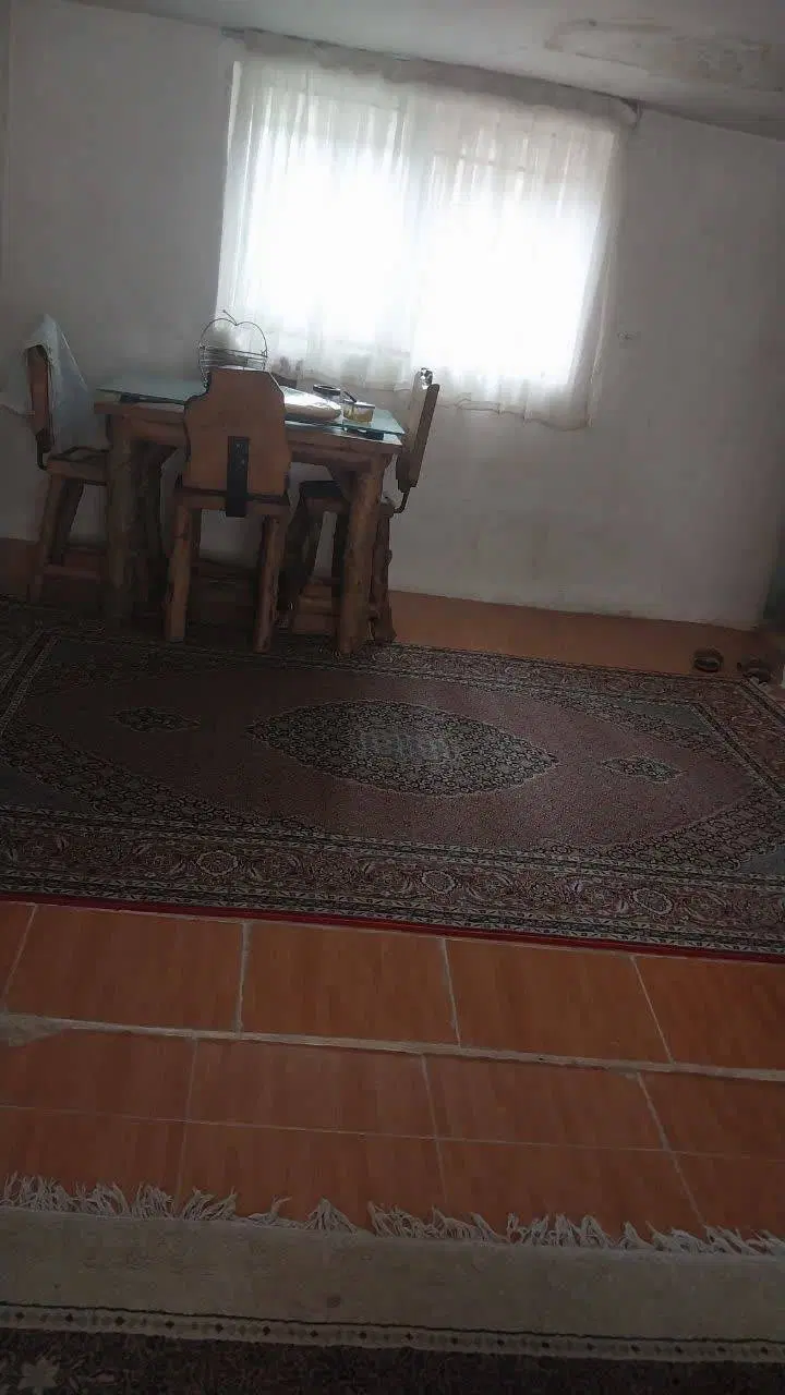 اجاره واحد ۷۵متری خاک سفید