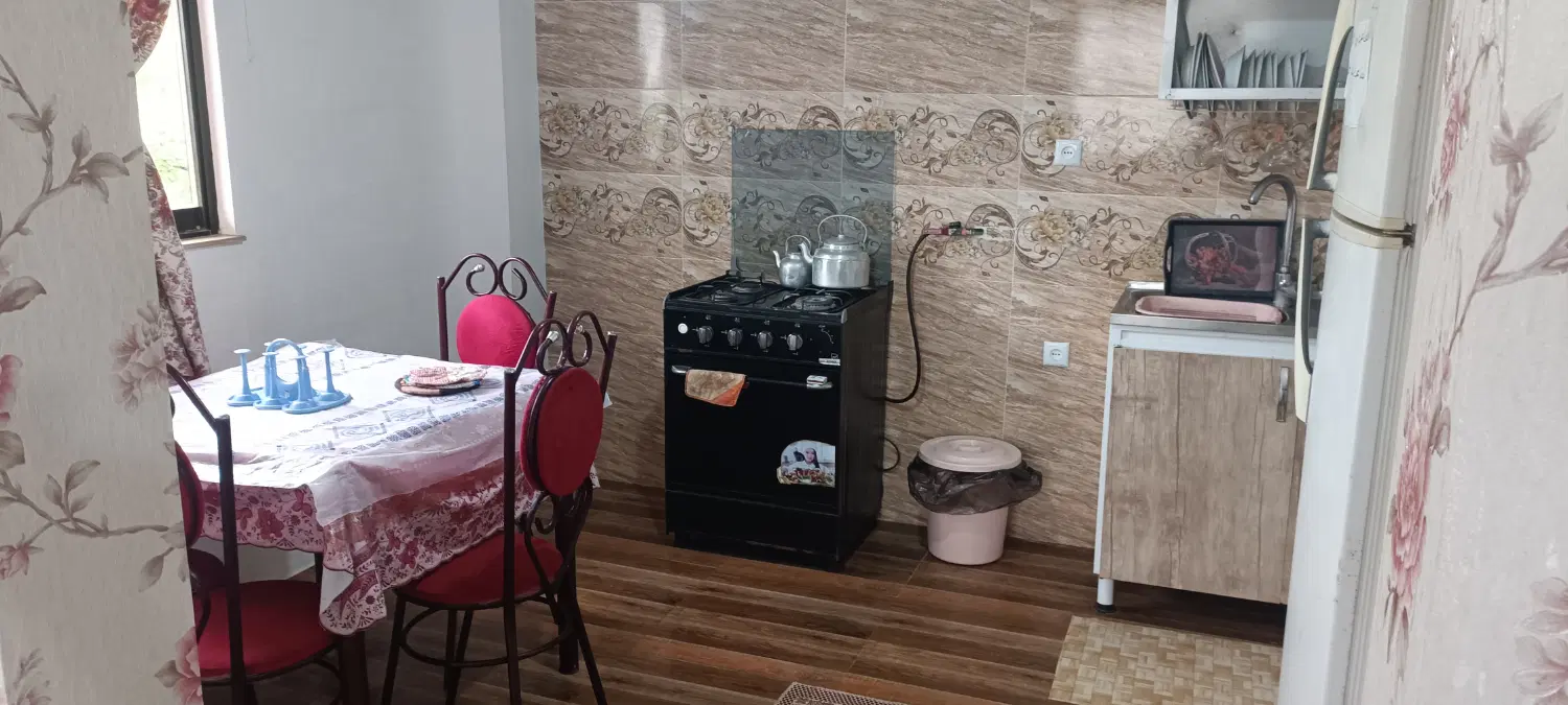ویلا دوخوابه تراسدار رو به طبیعت