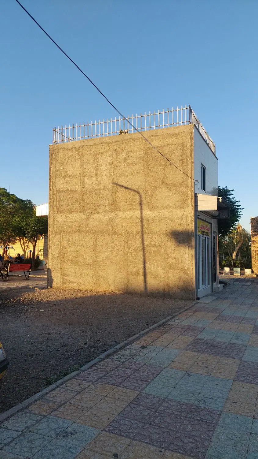 زمین فروشی