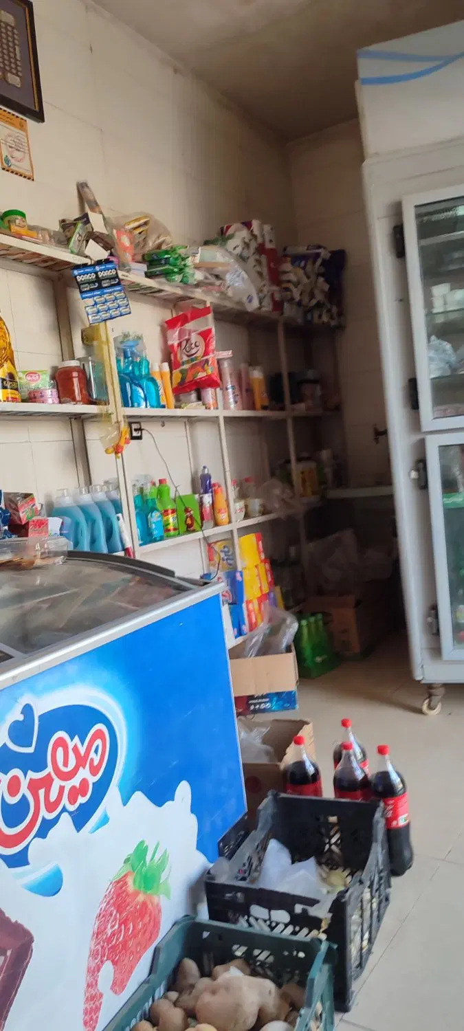 یک مغازه سوپری با تمام امکانت واگذار می شع