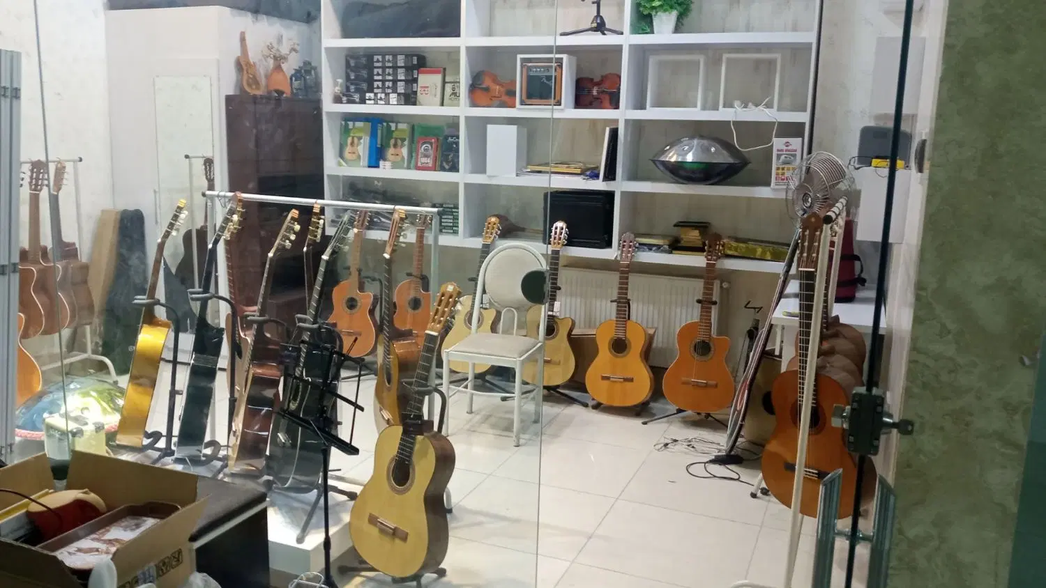 مغازه درآراز اسکان اندیشه