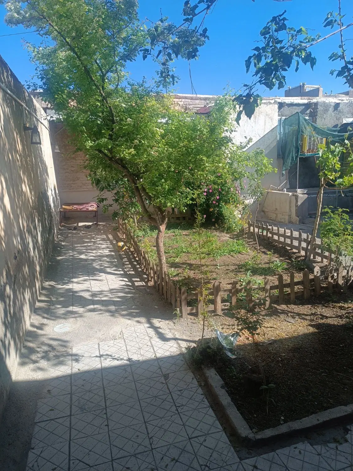 منزل مسکونی