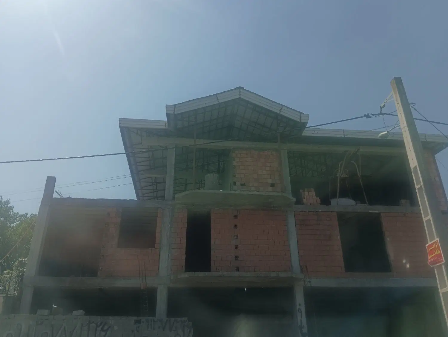 بنا نیمه کاره جهت فروش