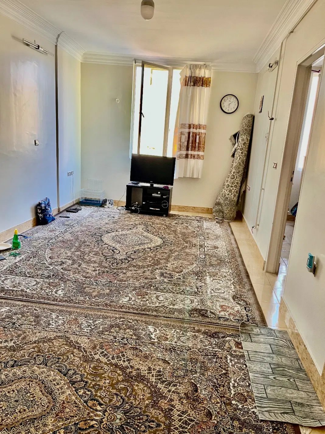 ۵۲ متری چهارراه راهنمایی