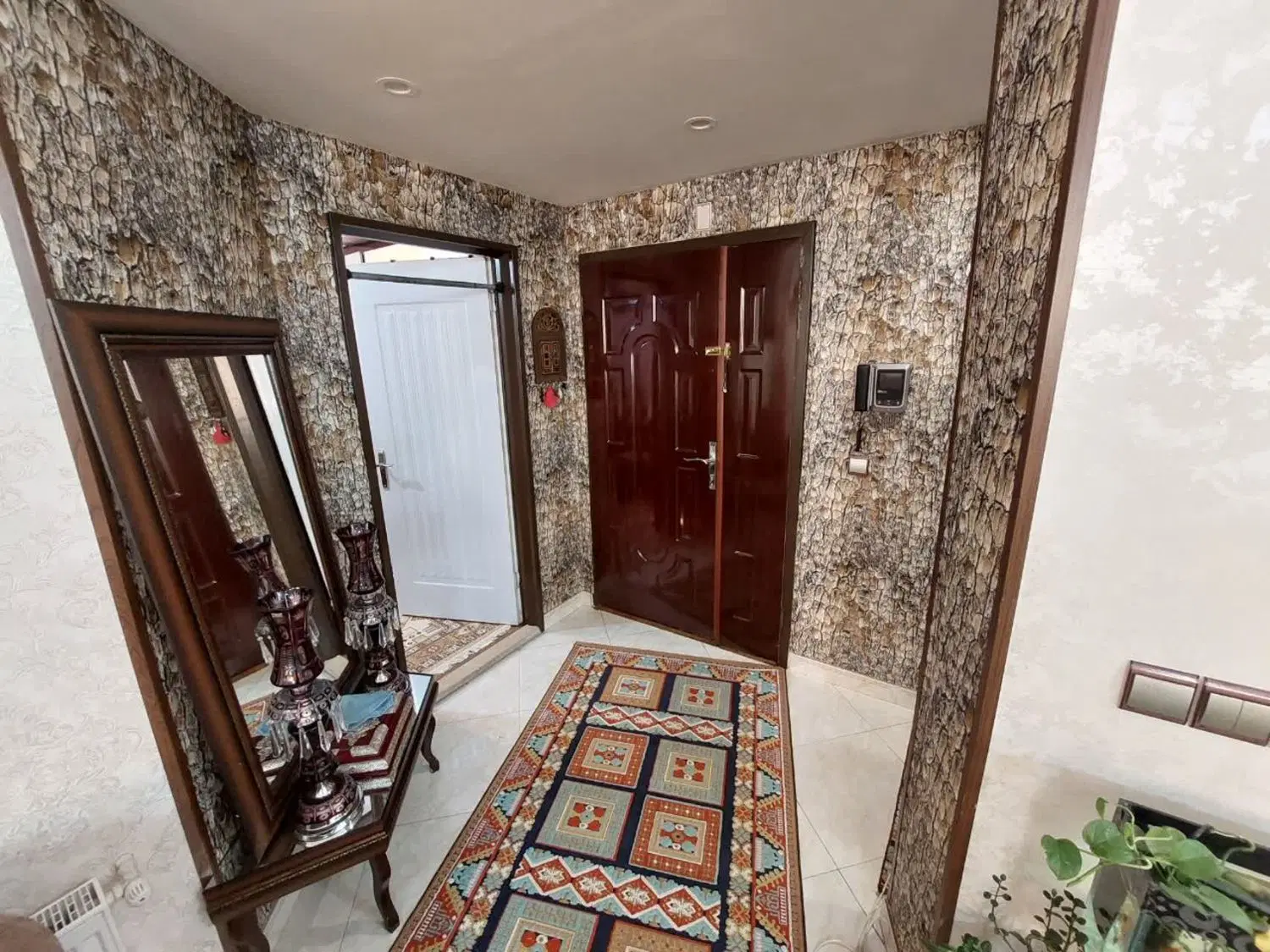 آپارتمان سندار ملکی،ششدانگ