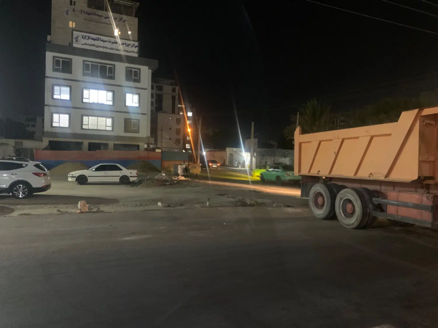 الماس تجاری در خیابان امام خمینی