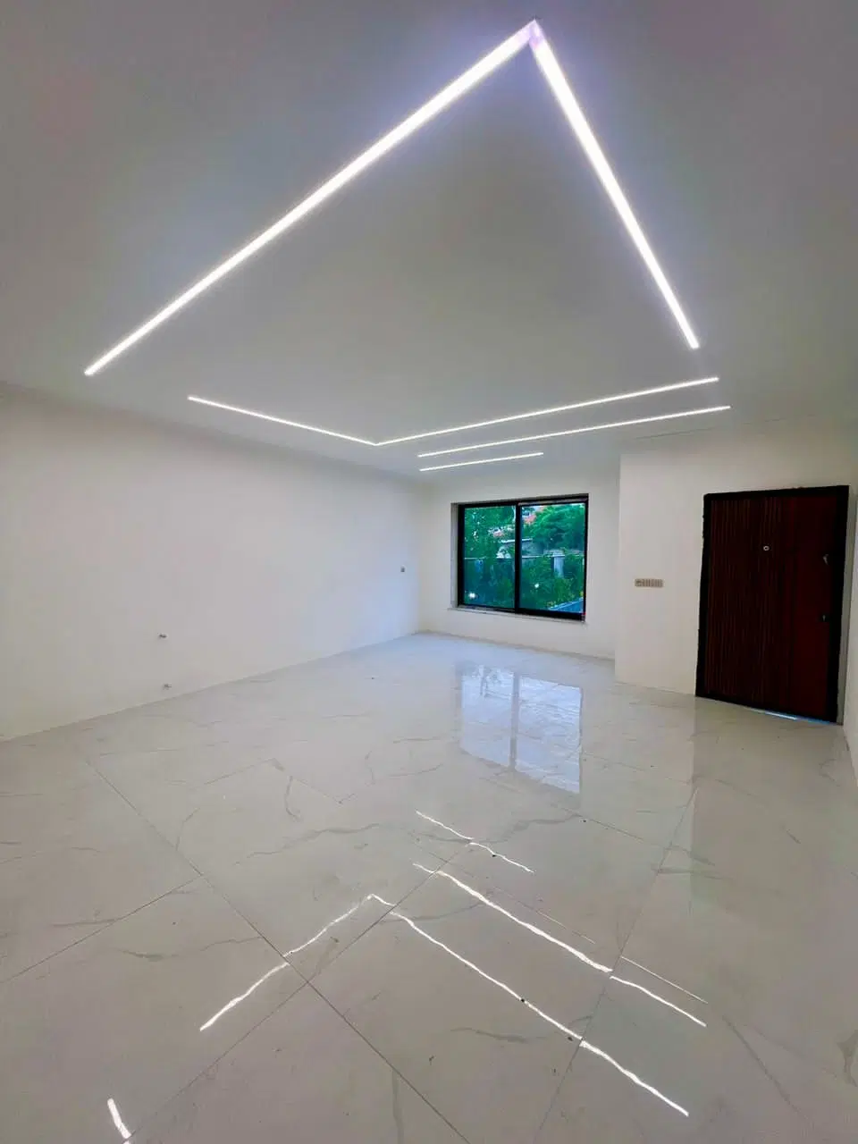 تجاری و مسکونی