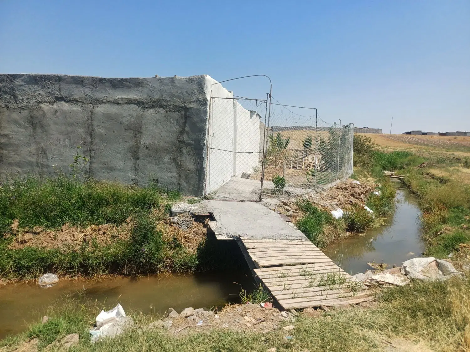فروش خانه باغی وچهار دیواری