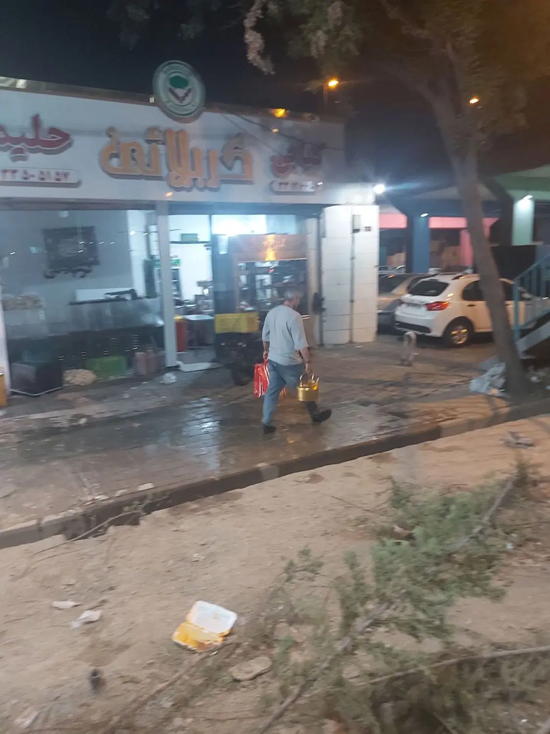 ملک کلنگی همراه با مغازه نزدیک به بازار بزرگ تهران