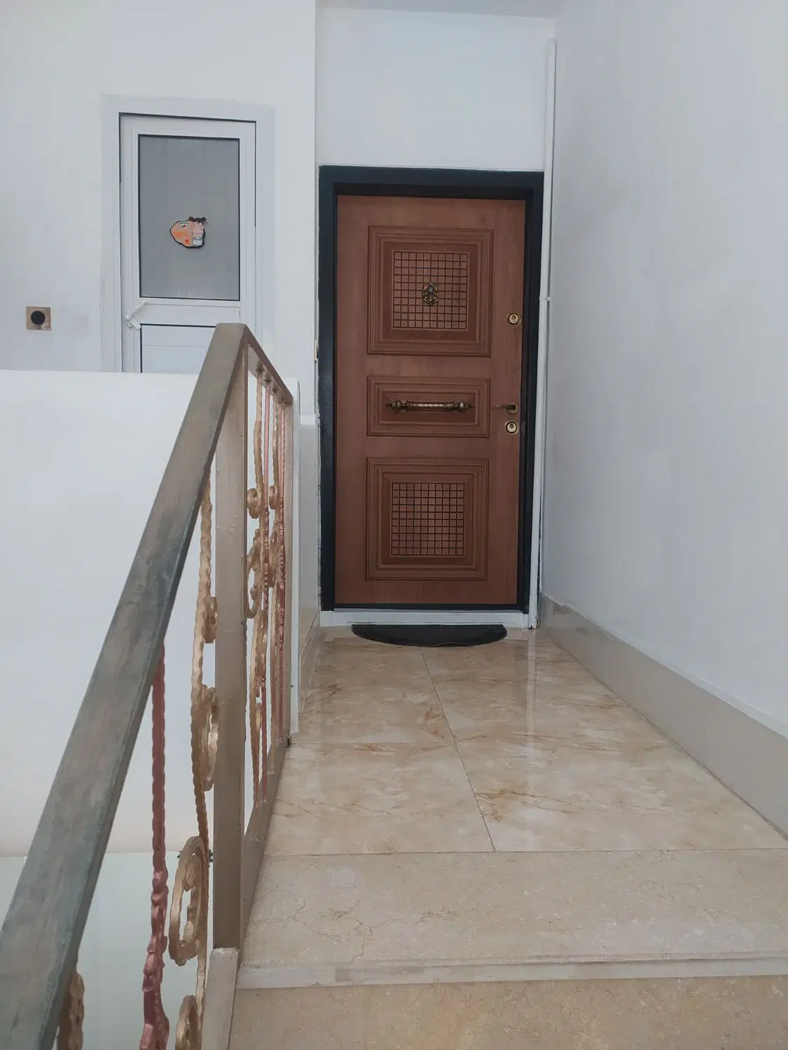 خانه دو طبقه .دوکله.راه جدا.