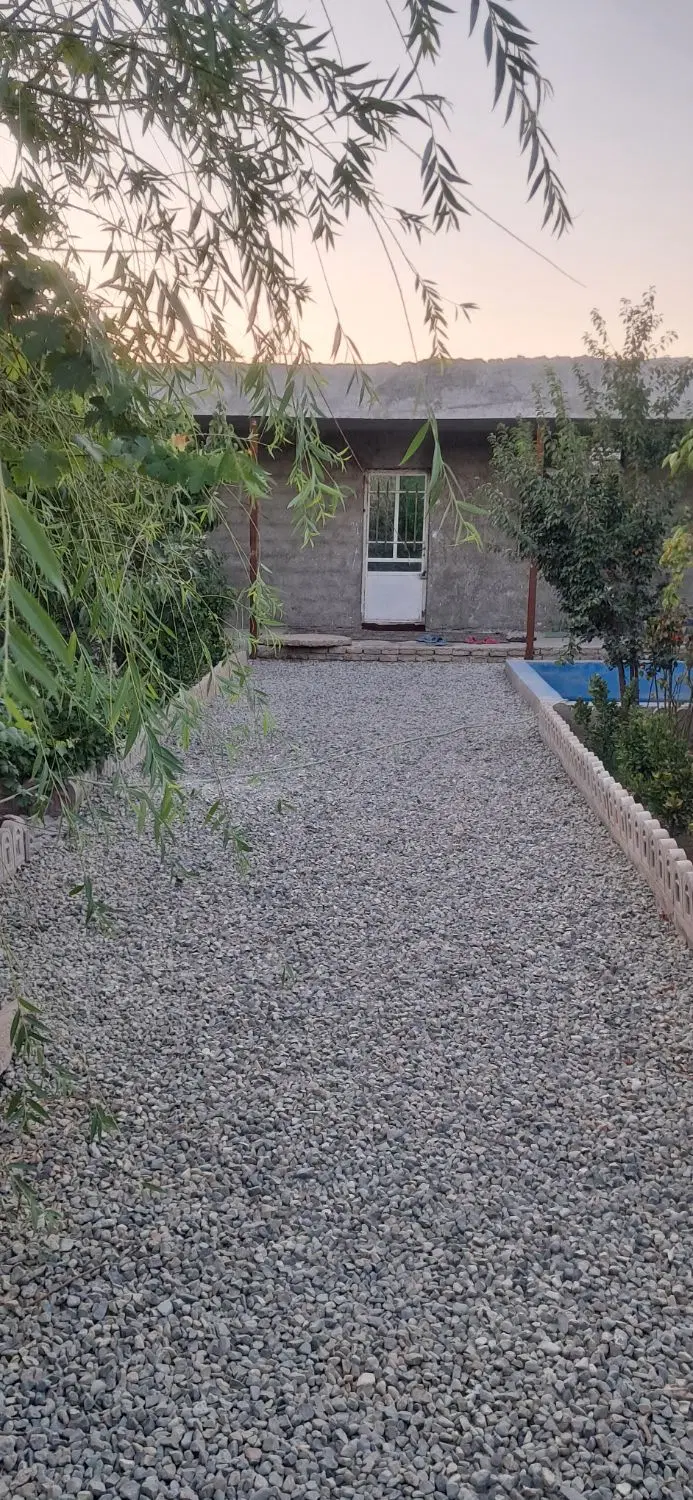 باغچه دارای اتاق ۵۰ متری. معاوضه هم میکنم