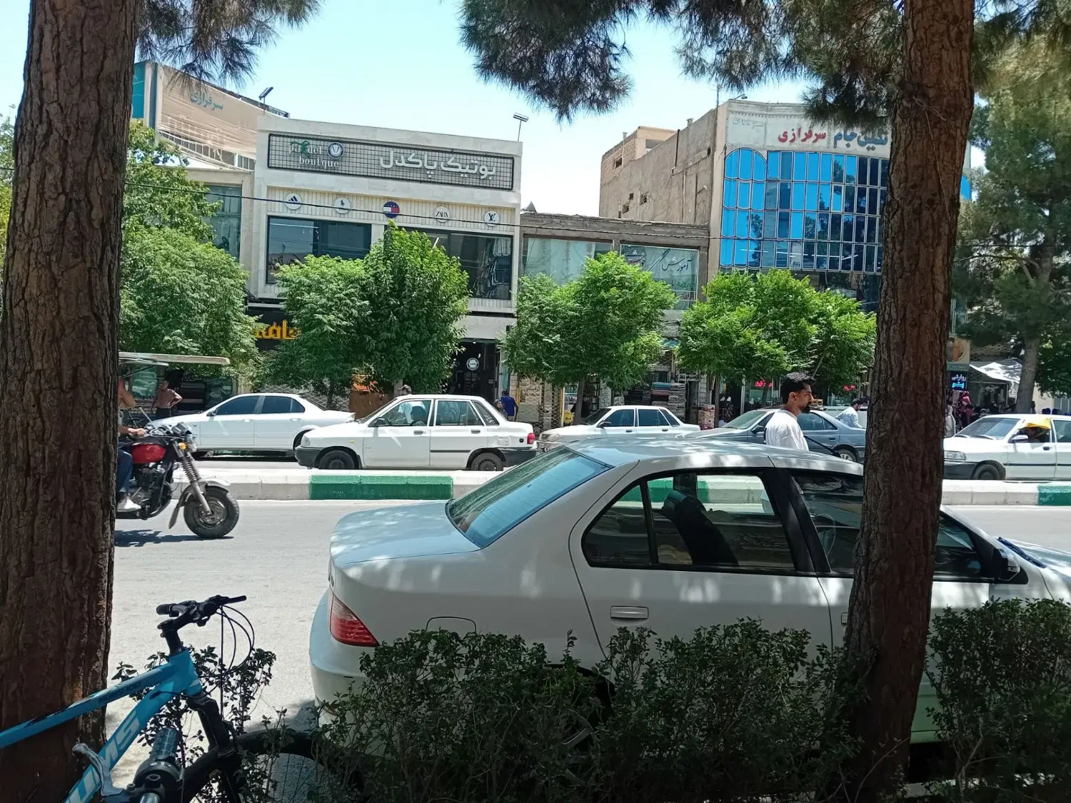 مغازه تجاری _مرکز شهر_پاساژ