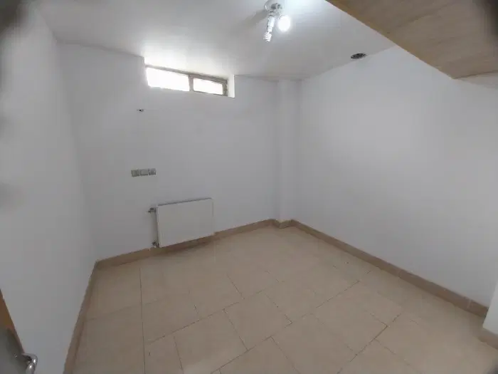 زیرزمین اجاره ای