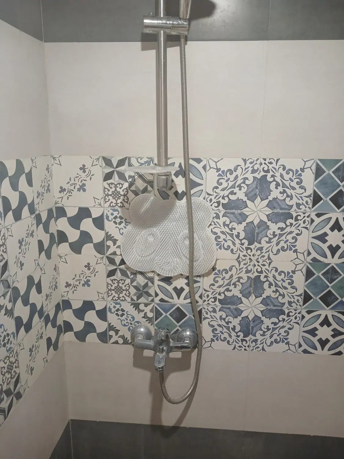 واحد نقلی و خوش نقشه