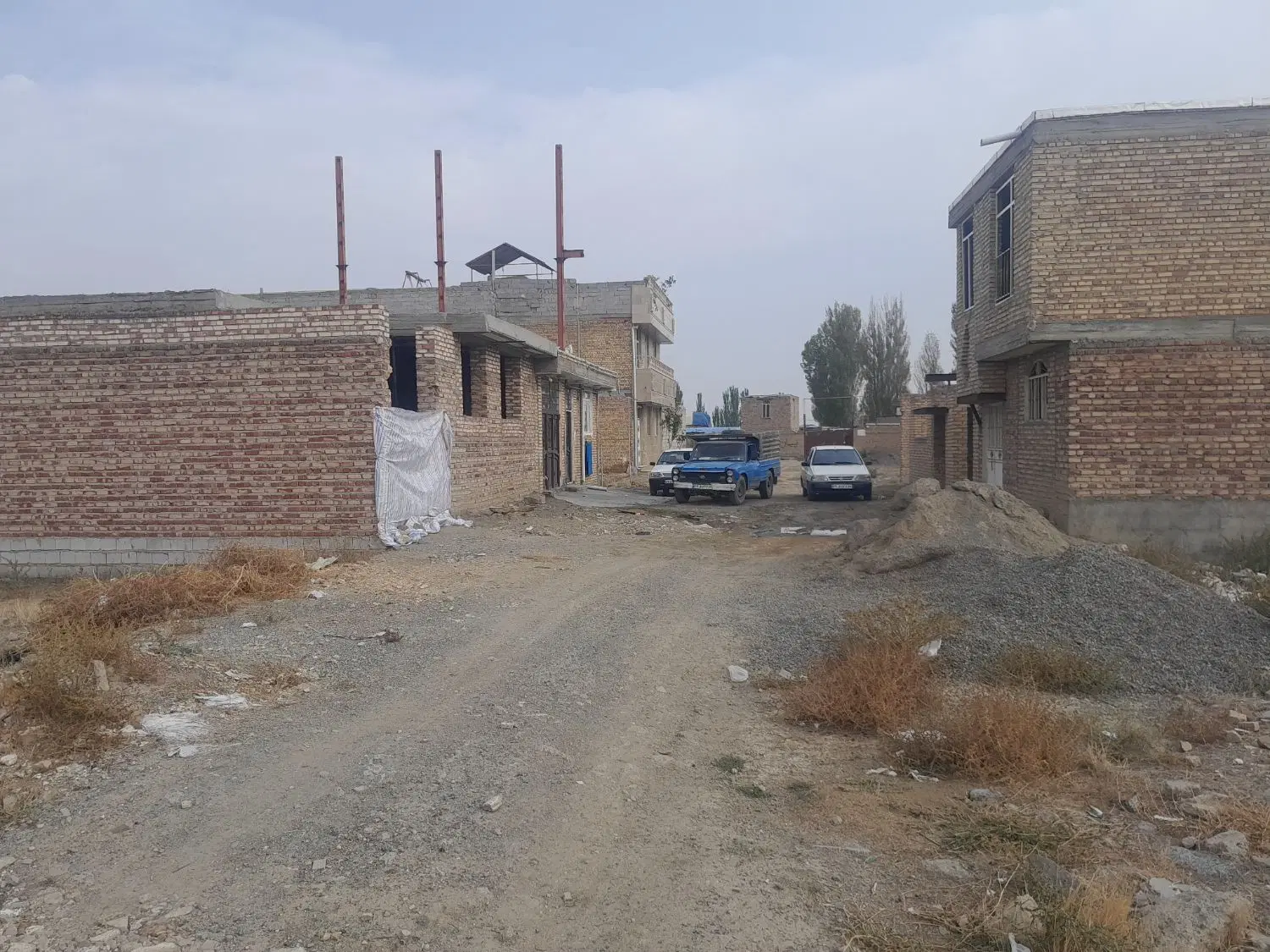 ساختمان نیمه کاره