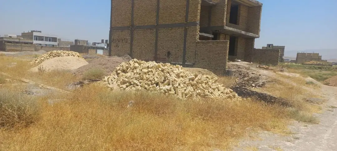 زمین فروشی درب حیاط ۱۳۷ متر جمال آباد کرونی