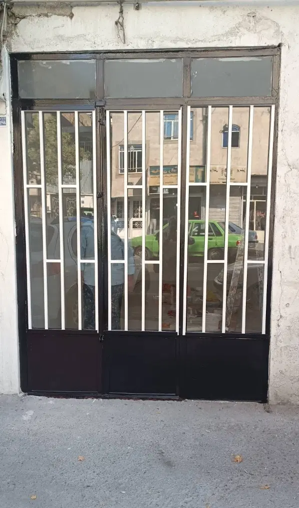 ۴۰ متر مغازه یا انباری یا کارگاه