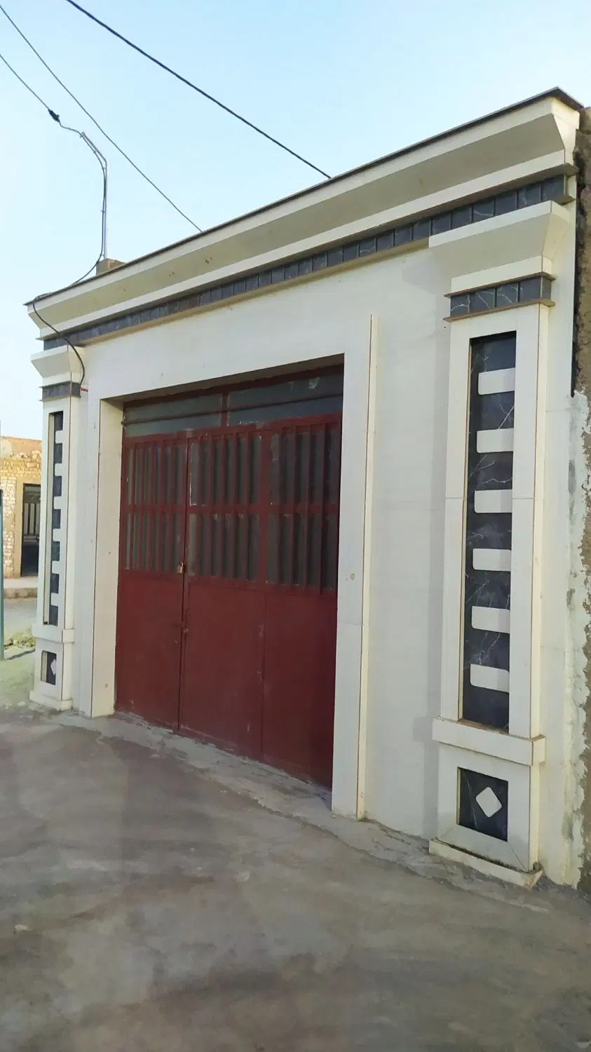 یک باب مغازه تجاری