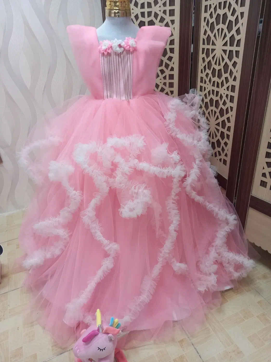 مغازه تجاری