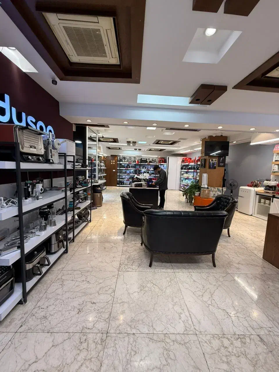 اجاره  فروشگاه تجاری میدان شوش