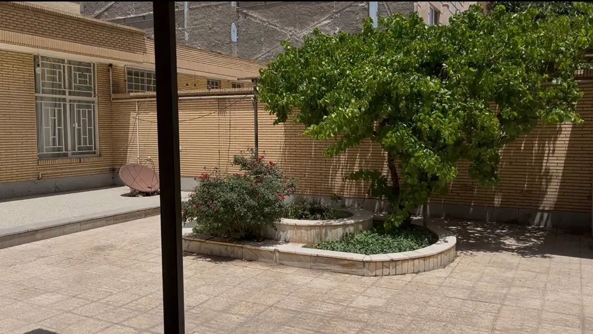 ویلایی ۲۸۰ متر زیر بنا بحرالعلوم