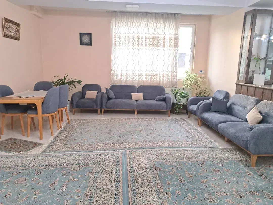 ۸۹ متر _بزرگمهر غربی
