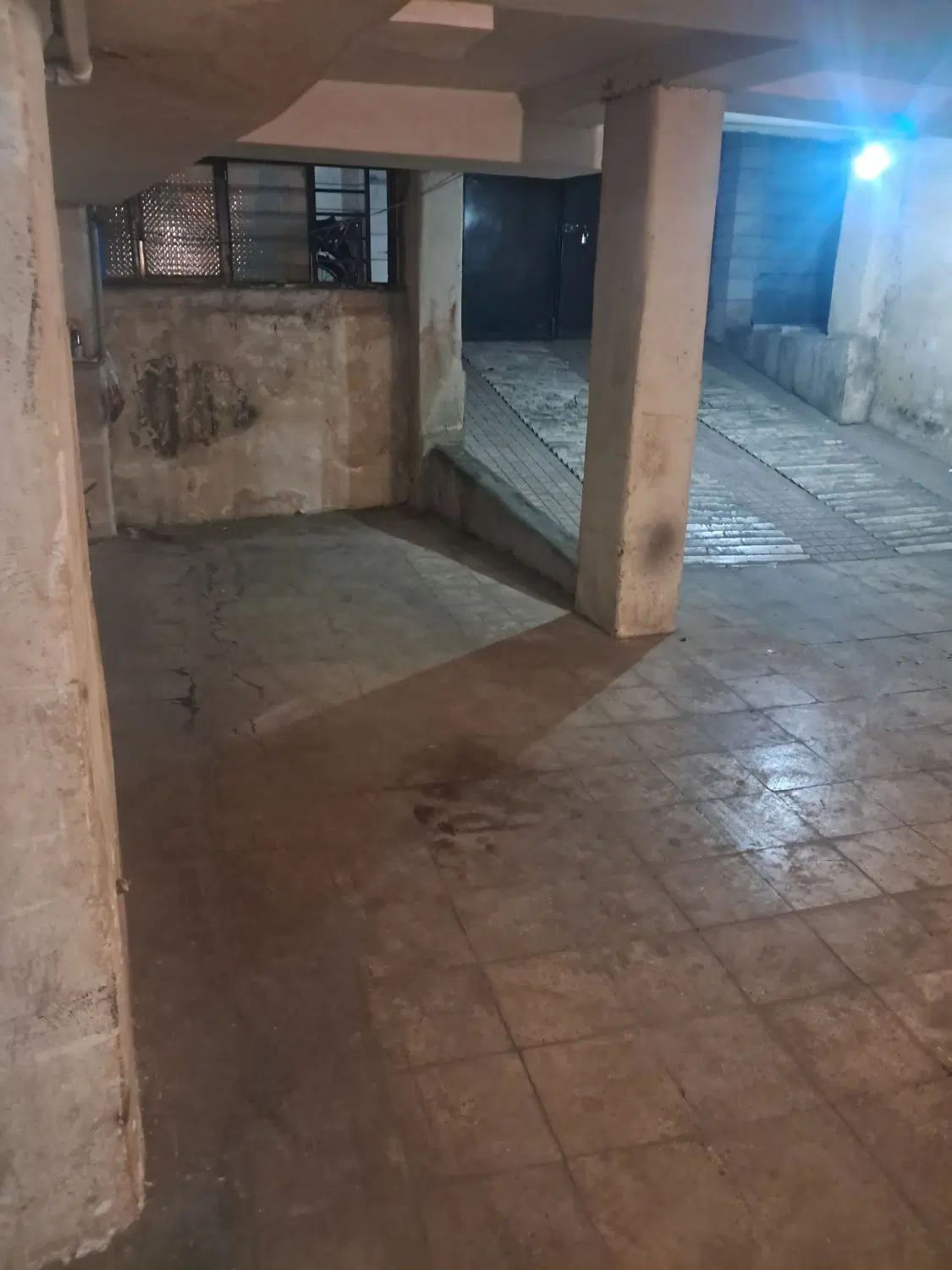 اچاره پارکینگ