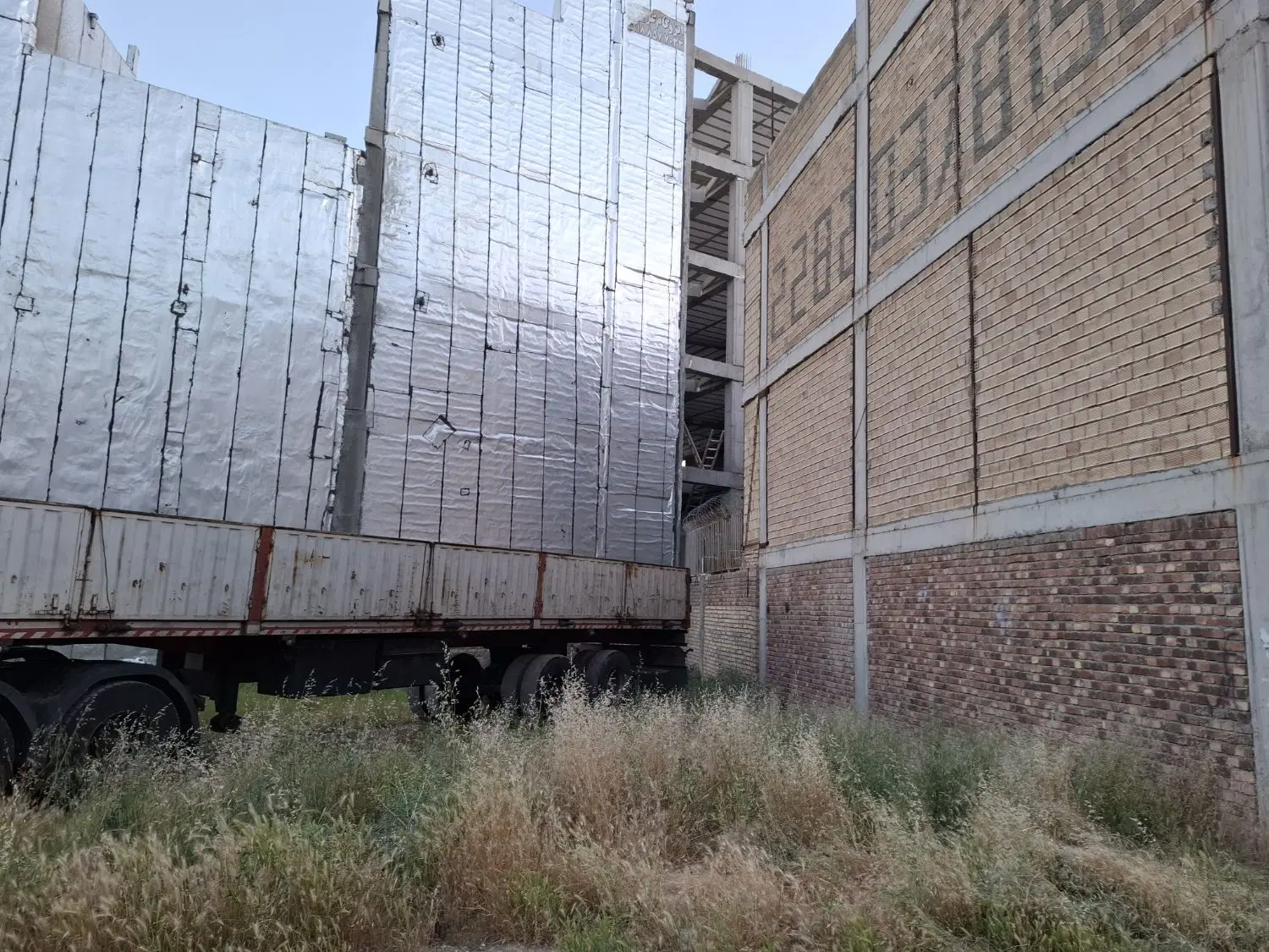 زمین مسکونی