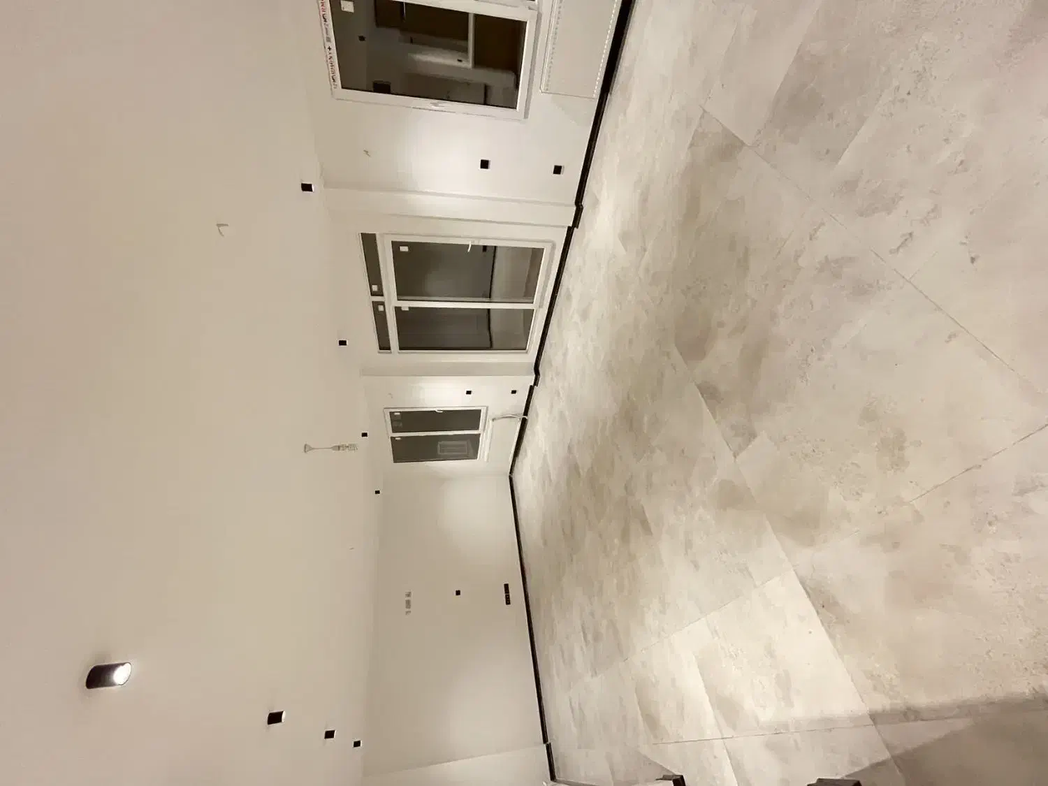 145متر دفترکار_همکف _سالـن زیبایـی_دفتر مهندسـی