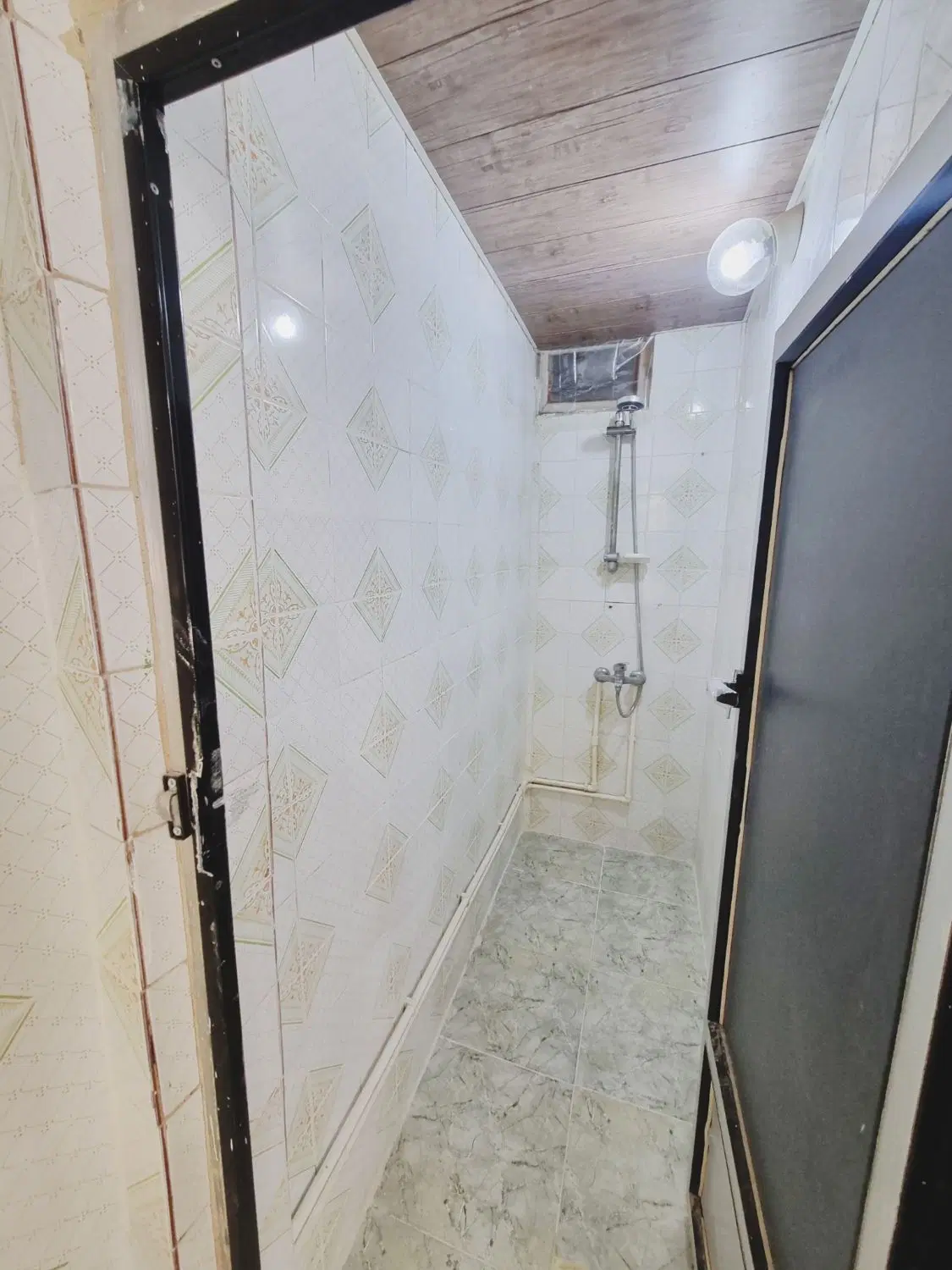 اجاره یکطبقه ویلایی بر خیابان اصلی ۱_۱۷