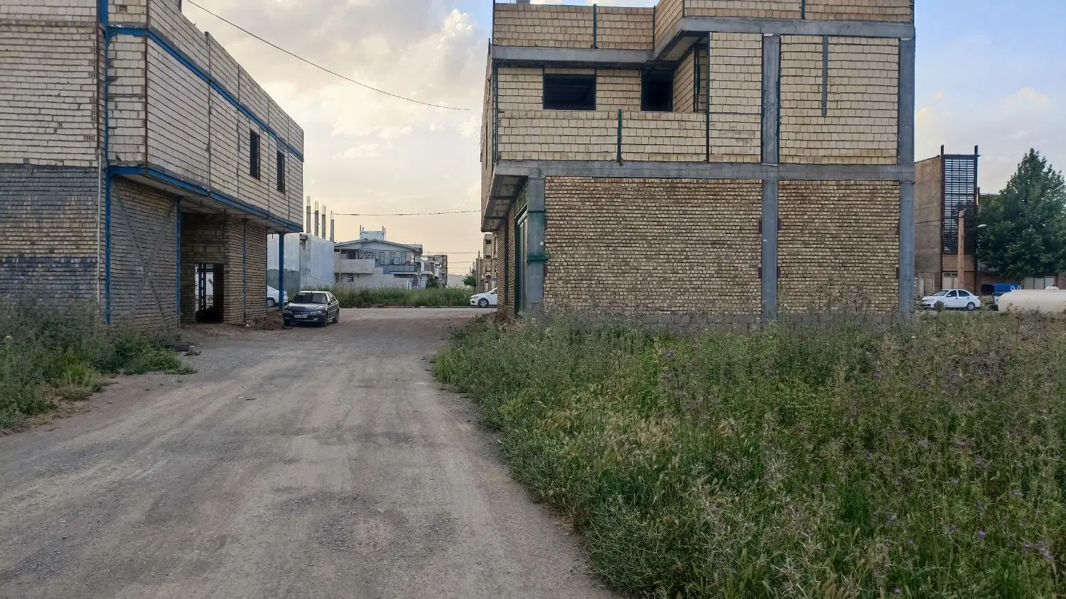 فروش زمین دویست متری دو بر