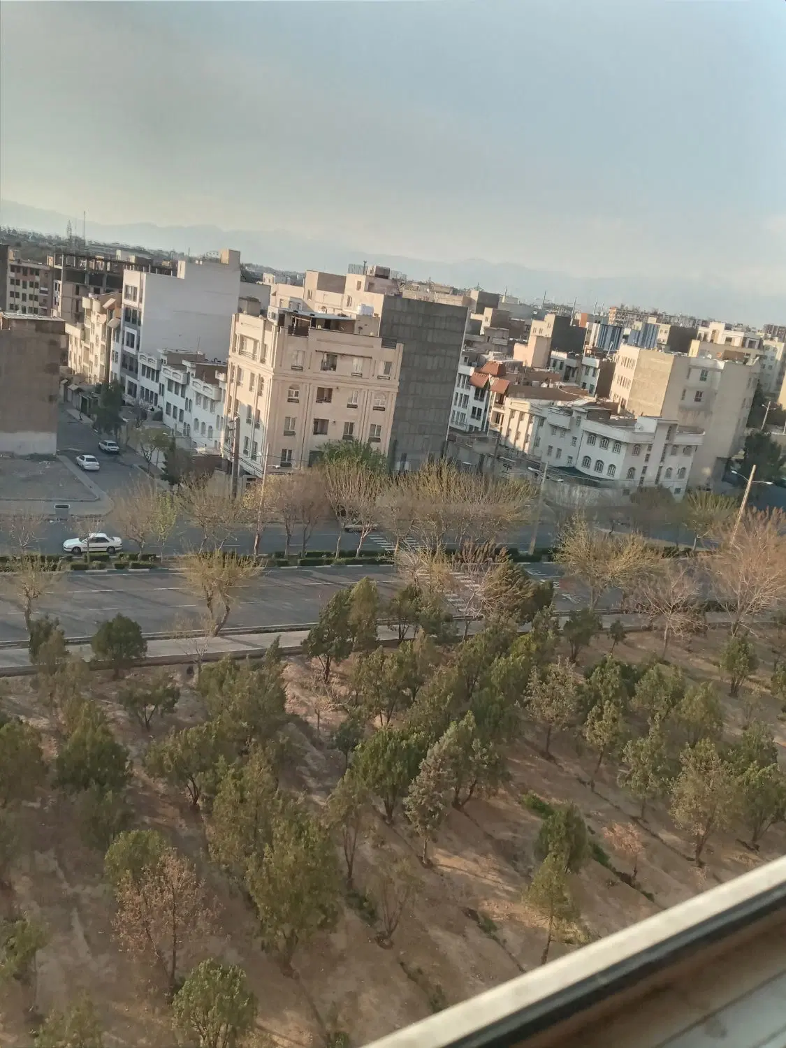 فروش یک واحد آپارتمان زیر قیمت در مجتمع گل نرگس
