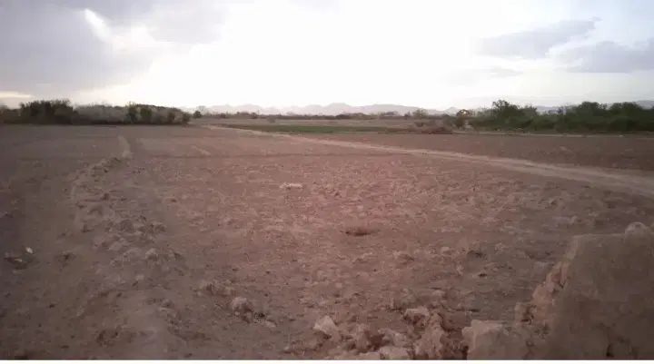 فروش ۱۳۵مترزمین باغی ۴دیواری