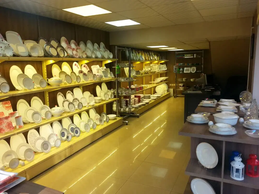 اجاره یک باب مغازه ۸۰ متری دردوطبقه