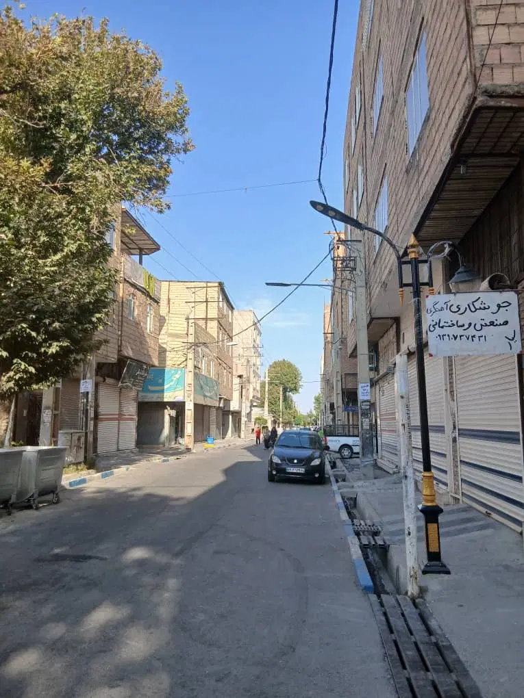 زمین 152 متر تجاری مسکونی ملارد قشلاق خ مطهری