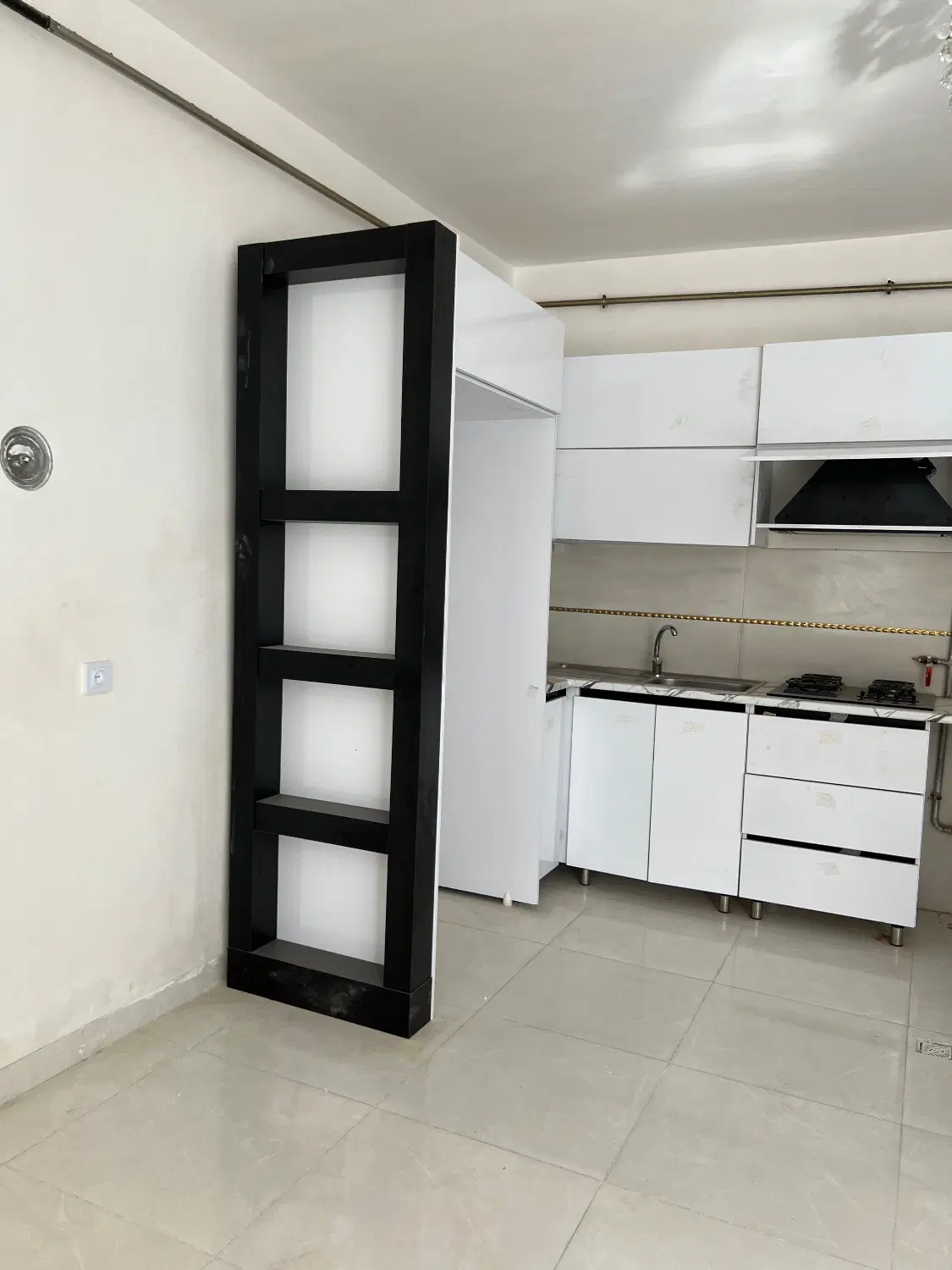 منزل مسکونی دونبش دو خوابه خیابان اخلاص