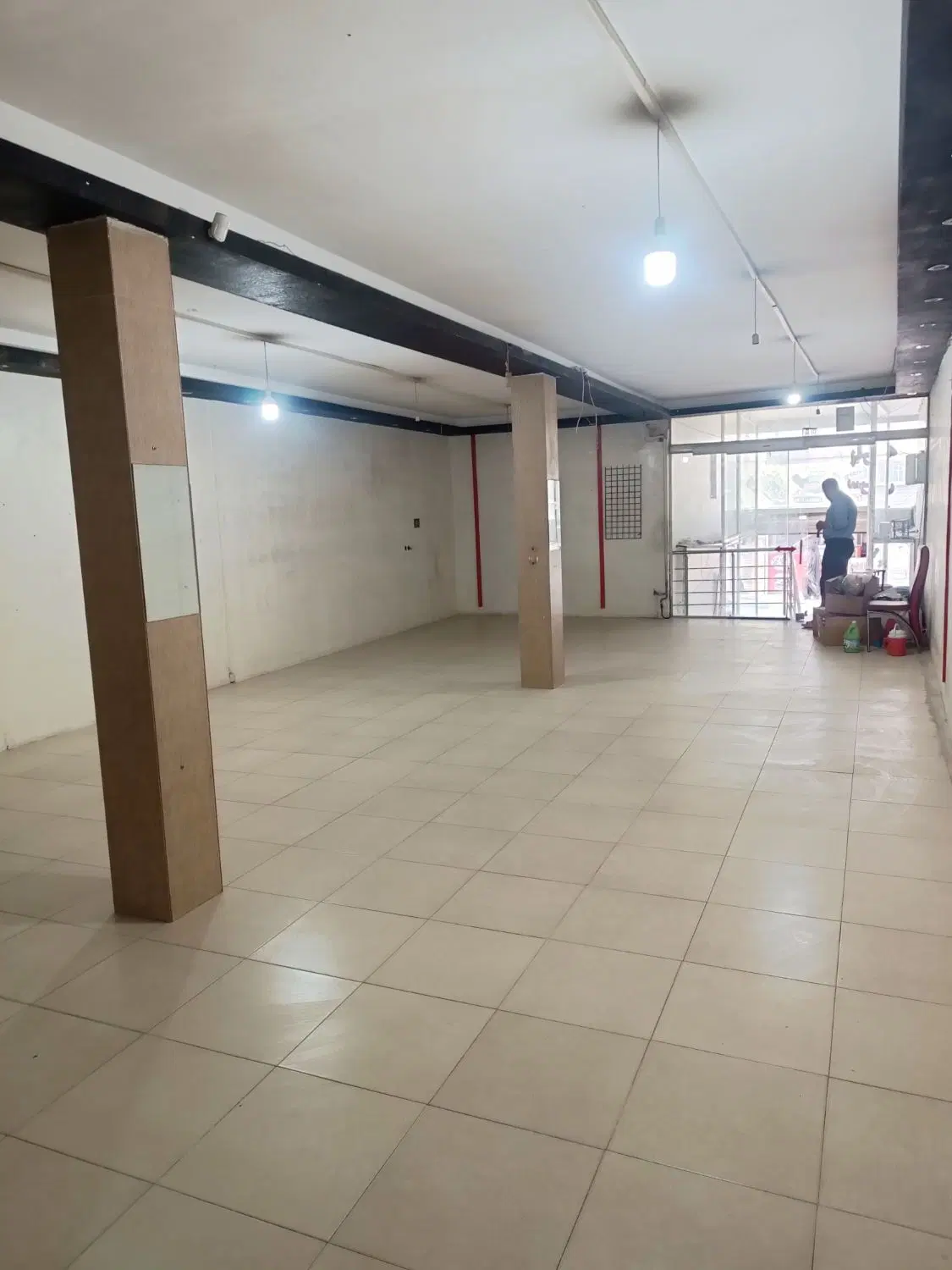 اجاره مغازه ۱۰۰ متری