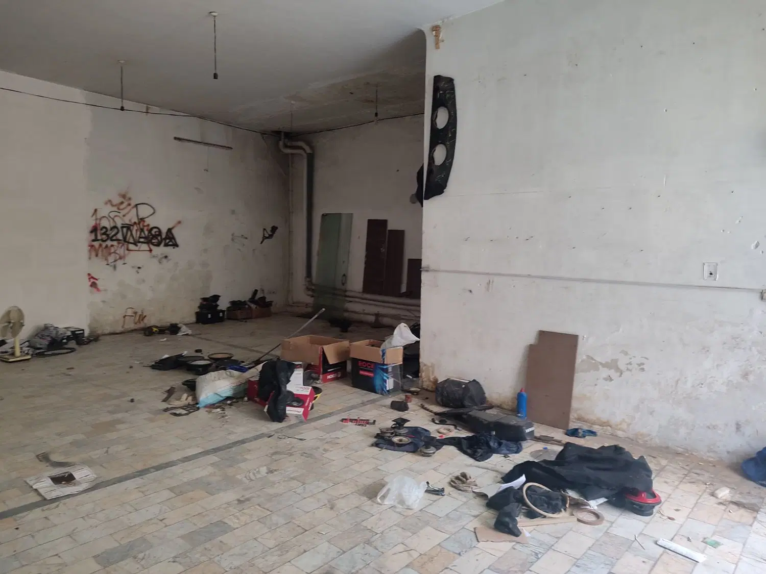 اجاره مغازه صدمتری کارگاه و غذاپزی