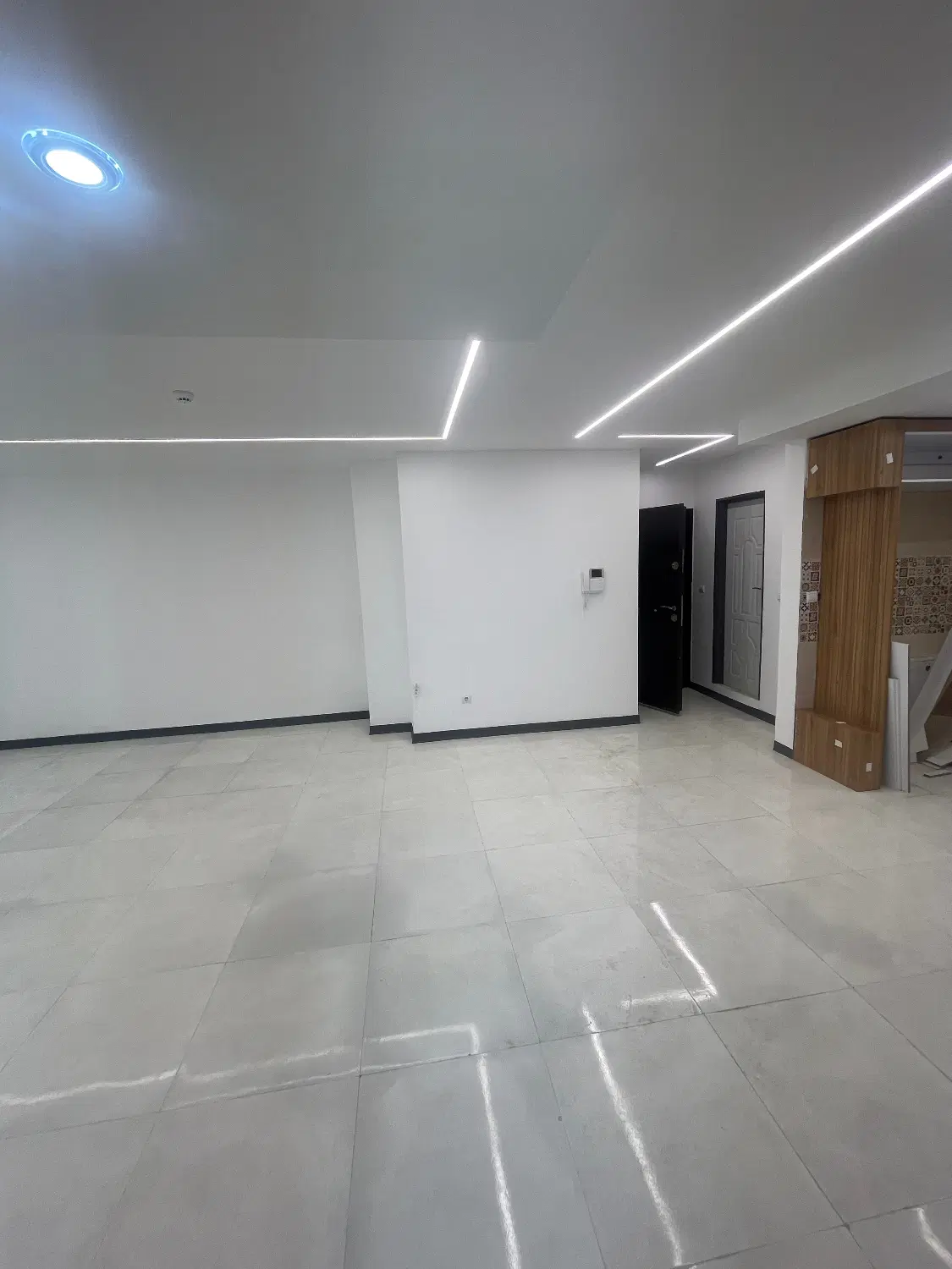 یک طبق از سه طبق سه خواب سند تک برگ
